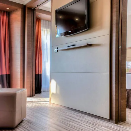 Ac By Marriott Ambassadeur Antibes - Les Pins Hotel 4*
