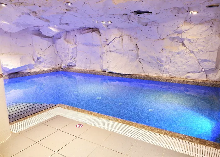 فندق Ac By Marriott Ambassadeur Antibes - Les Pins 4*