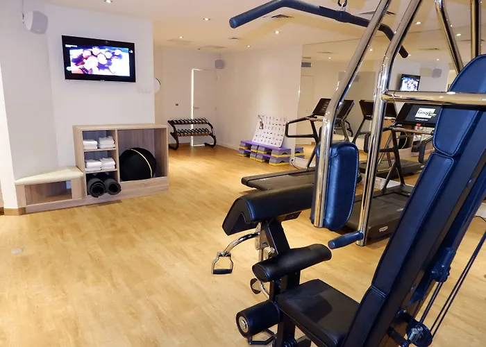 Ac By Marriott Ambassadeur Antibes - Les Pins فندق 4*
