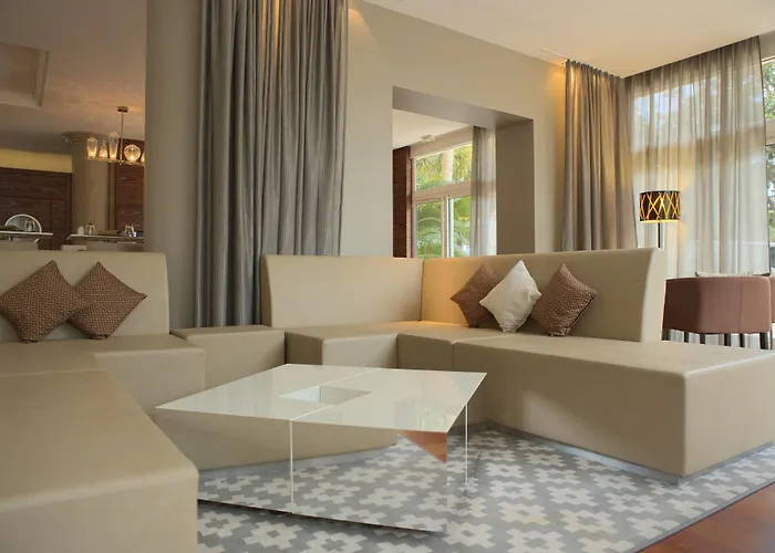 Ac By Marriott Ambassadeur Antibes - Les Pins فندق جوان ليه باه