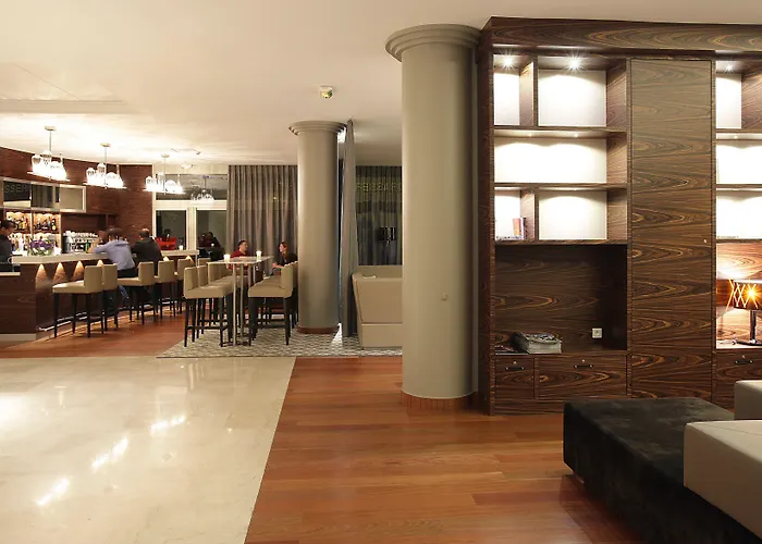 فندق Ac By Marriott Ambassadeur Antibes - Les Pins 4*