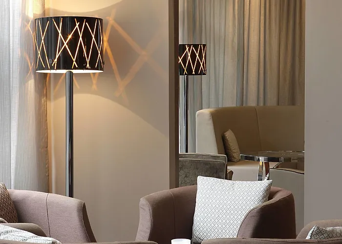 Ac By Marriott Ambassadeur Antibes - Les Pins فندق