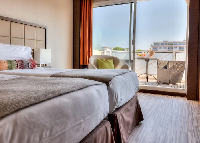 فندق Ac By Marriott Ambassadeur Antibes - Les Pins جوان ليه باه
