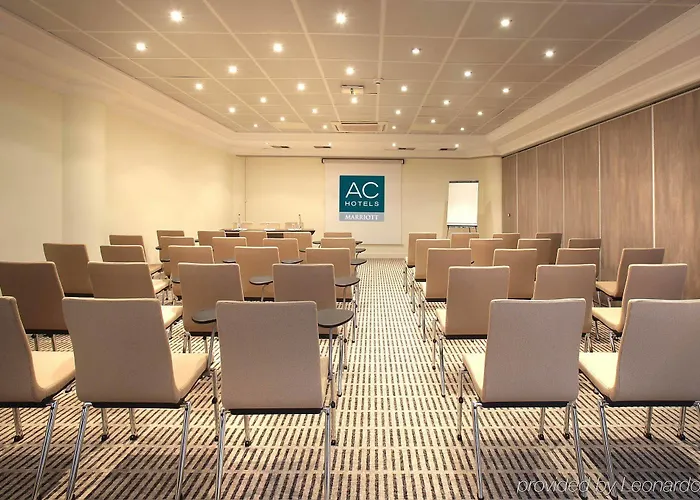 Ac By Marriott Ambassadeur Antibes - Les Pins فندق